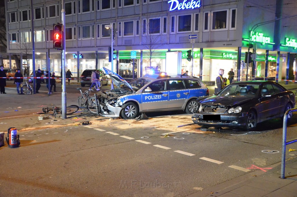 VU Pol Pkw Koeln Mitte Hahnenstr Im Laach P083.JPG